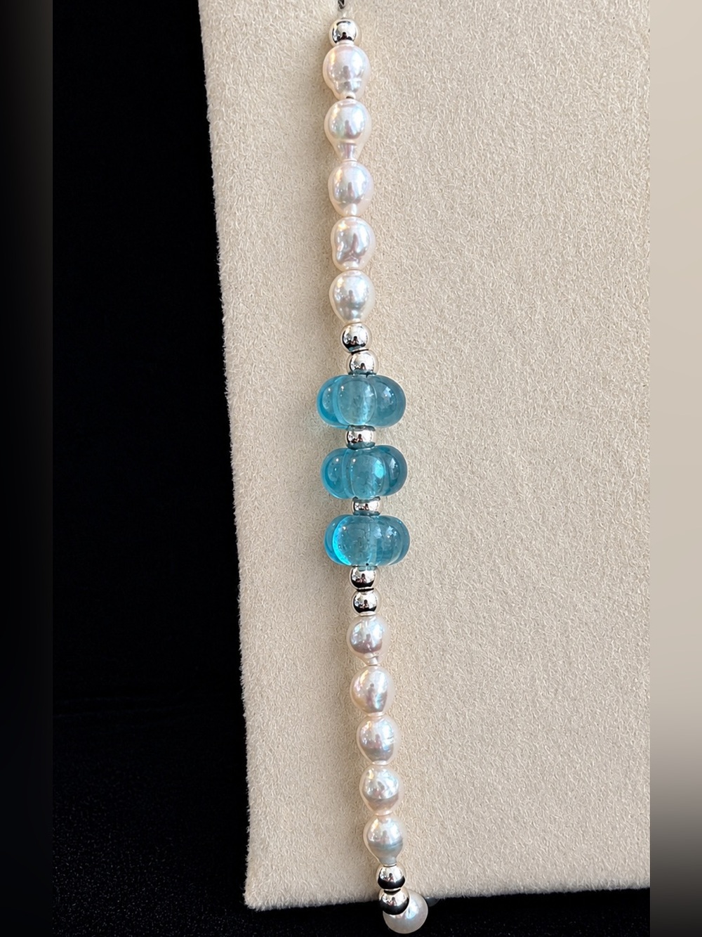Pearl Bracelet with Blue Pumpkin Chalcedony Gem Accent Beads
